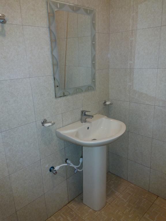 Green Lushy Home Stay Элла Экстерьер фото
